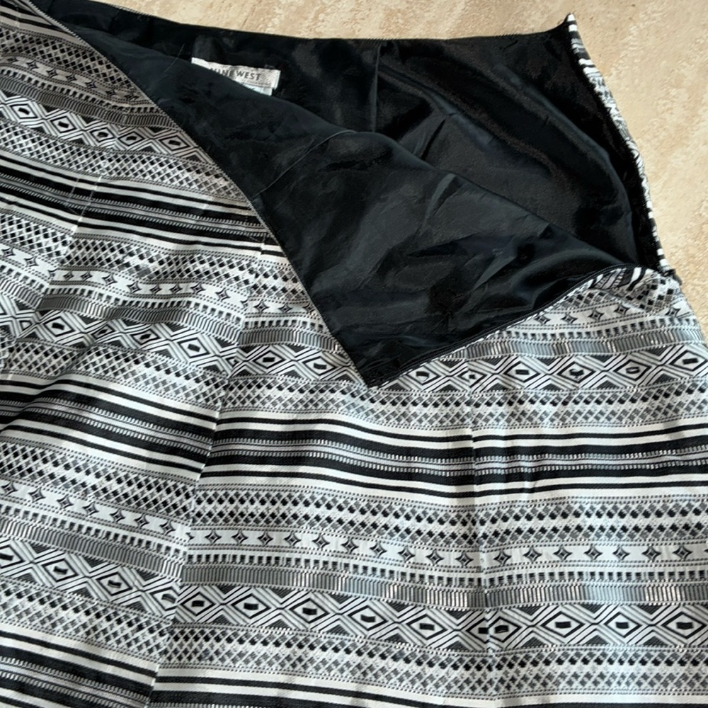 Nine Wear skirt, full with pleats, black & white woven stripe & pattern. 16 EUC - Picture 10 of 17